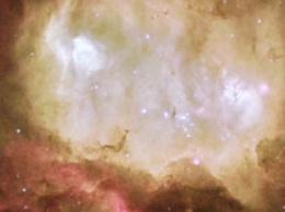 Призраки в космосе. Команда телескопа Хаббл показала туманность в духе Хэллоуина