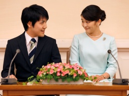 Японская принцесса потеряла статус из-за замужества с простолюдином