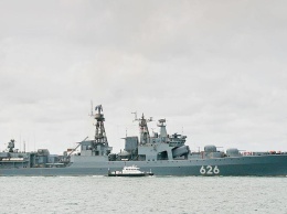 Спасенный российскими военными экипаж панамского контейнеровоза оказался украинским