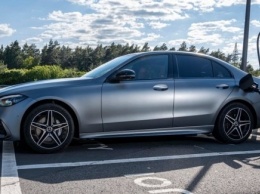 Гибридный Mercedes-Benz С-Class поступил в продажу на рынок Европы