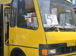 COVID-19: в Украине первый город полностью остановил общественный транспорт