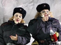Полицейское государство и потерянный нос: где посмотреть новую оперу Серебренникова?