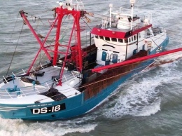 Скандал за право на рыбную ловлю: британское судно задержано Францией