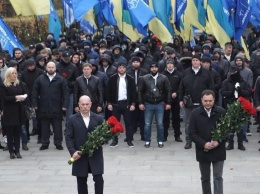 «Оппозиционная платформа - За жизнь» чествует воинов-освободителей и проводит акции памяти из подвига по всей Украине