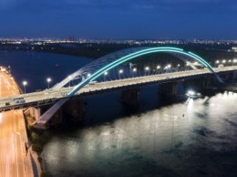 АМКУ оштрафовал две компании на 182,6 млн грн за сговор на торгах по строительству Подольского мостового перехода
