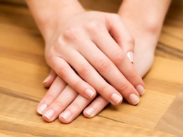 Диагноз на кончиках пальцев: специалист рассказал, как распознать болезнь по ногтям