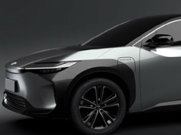 Toyota показала свой первый электромобиль с запасом хода 500 км