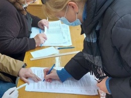 Внесли в списки голосующих на дому: нескольким харьковчанам не выдали бюллетени на выборах