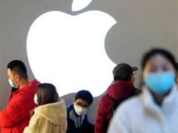Apple отменяет ношение масок в своих магазинах