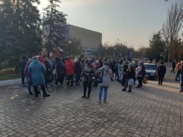 В Мариуполе металлурги комбината им. Ильича протестовали против 12-часового рабочего дня