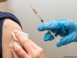 Где и как белорусы могут привиться "западными" вакцинами?
