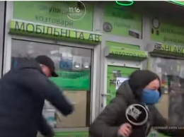 В Киеве коммунальщик в прямом эфире напал на журналистку: что решил суд