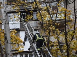 В девятиэтажке на Глушко горела квартира