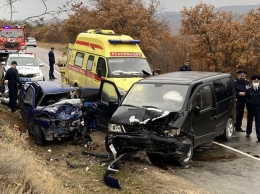 Один человек погиб и двое пострадали в ДТП в Крыму