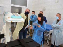 Япония подарила военному госпиталю Мариуполя рентген-аппарат, - ФОТО