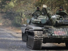 РФ перебросила батальон танков Т-80У поближе к украинской границе