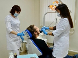 Почему почетный донор Мариуполя не смог попасть к стоматологу, - ФОТО