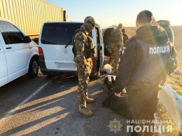 Николаевские полицейские задержали вооруженную этническую группировку серийных похитителей сейфов (ФОТО, ВИДЕО)