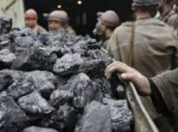 Власти демонстрируют шахтерам, что их труд - ничего не стоит, а добываемый уголь можно легко заменить импортным, - Гуфман о долгах и оттоке кадров