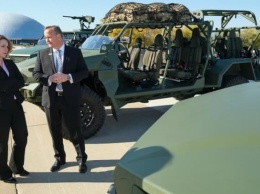 GM готова создать версию электрического пикапа Hummer EV для американских военных