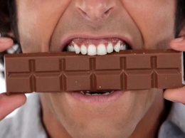 В Днепре вор-сладкоежка вынес из пяти магазинов 30 шоколадок: как его наказали