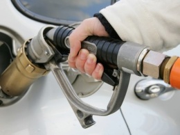 Минэкономики снизило предельные цены на бензин