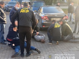 На Львовщине "на горячем" задержали банду "серийных домушников"