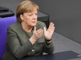 Меркель критикуют за телефонный разговор с Лукашенко
