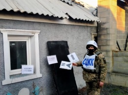 Боевики обстреляли Марьинку, разрушен жилой дом и прилегающая территория
