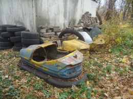 Как в Припяти: в оккупированном Алчевске показали, что осталось от парка Победы (фото)