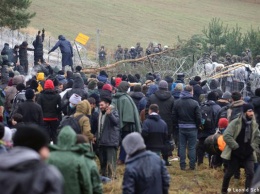 Полиция Польши зафиксировала свыше 160 попыток нелегалов пересечь границу, девять пограничников ранены
