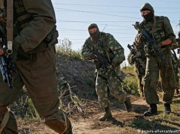 Британский эксперт: Кто-то не хочет, чтобы мы знали, откуда оружие в Донбассе
