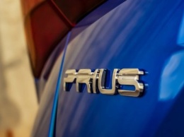 В Toyota рассказали о следующем поколении гибрида Prius