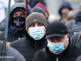 Конфликт из-за отказа одеть маску в метро Харькова завершился стрельбой