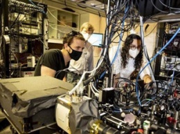 Группа физиков основала стартап для создания коммерческого квантового компьютера из сотен и тысяч кубитов