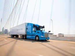 Компания Waymo начинает выпуск автономных грузовиков класса 8