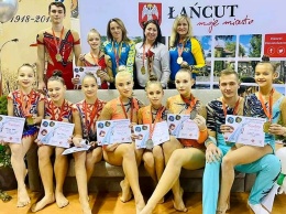 Акробаты из Покрова победили в международном турнире