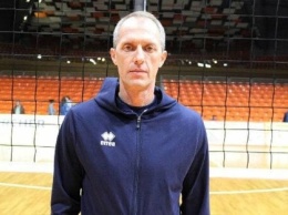 Волейбольный клуб «Днепр» входит в состав СК «Прометей» и меняет тренера