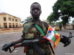 Более 20 тысяч детей-солдатов вовлечены в конфликты в Западной Африке - ООН