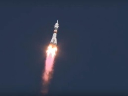 Россия запустила ракету Союз с военным спутником