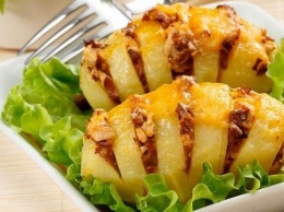 Полезные и вкусные рецепты в пост: картофель с начинкой под цитрусовым соусом