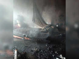 В Каменском горела квартира: пострадала женщина