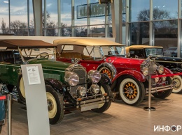 Lagonda, Packard и Bentley: в Днепре появился музей ретро автомобилей Old Cars Gallery