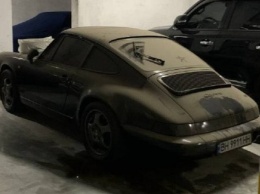 Почти Дубай: в Украине обнаружили заброшенный Porsche 911