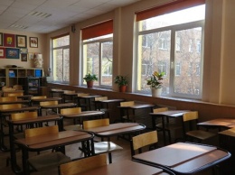 В Одессе уволили учителя, который силой тащил ученика из класса к директору