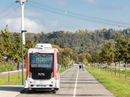 На дорогах Франции появился беспилотный автобус
