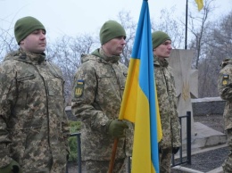 В Мариуполе почтили память погибших воинов Украины, - ФОТОРЕПОРТАЖ