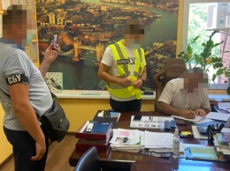В Киеве чиновник растратил деньги, выделенные на ремонт подземных переходов