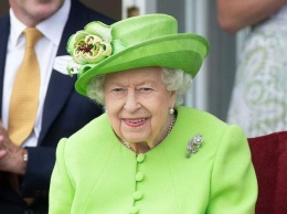 Елизавета II готовится сложить с себя полномочия главы Великобритании - СМИ