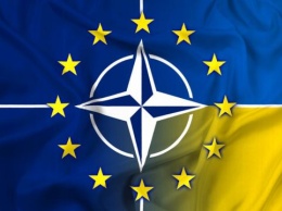 В НАТО обещают поддерживать Украину в комплексном развитии ее обороноспособности